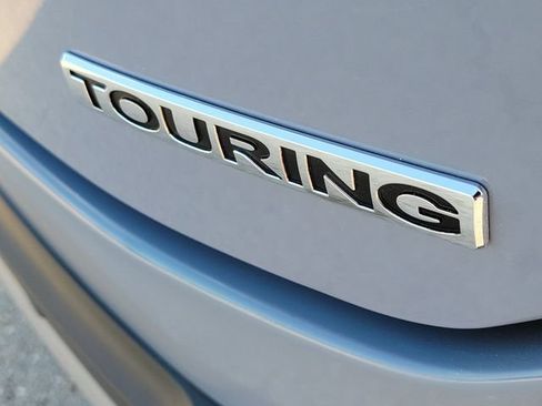 Used 2023 Honda Pilot Touring image 7