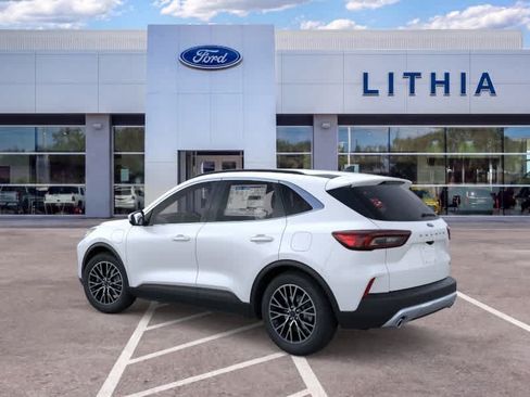 New 2025 Ford Escape SE w/ PHEV Premium Package FWD image 4