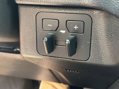 Used 2024 Toyota Tundra SR5 w/ SR5 Convenience Package image 31