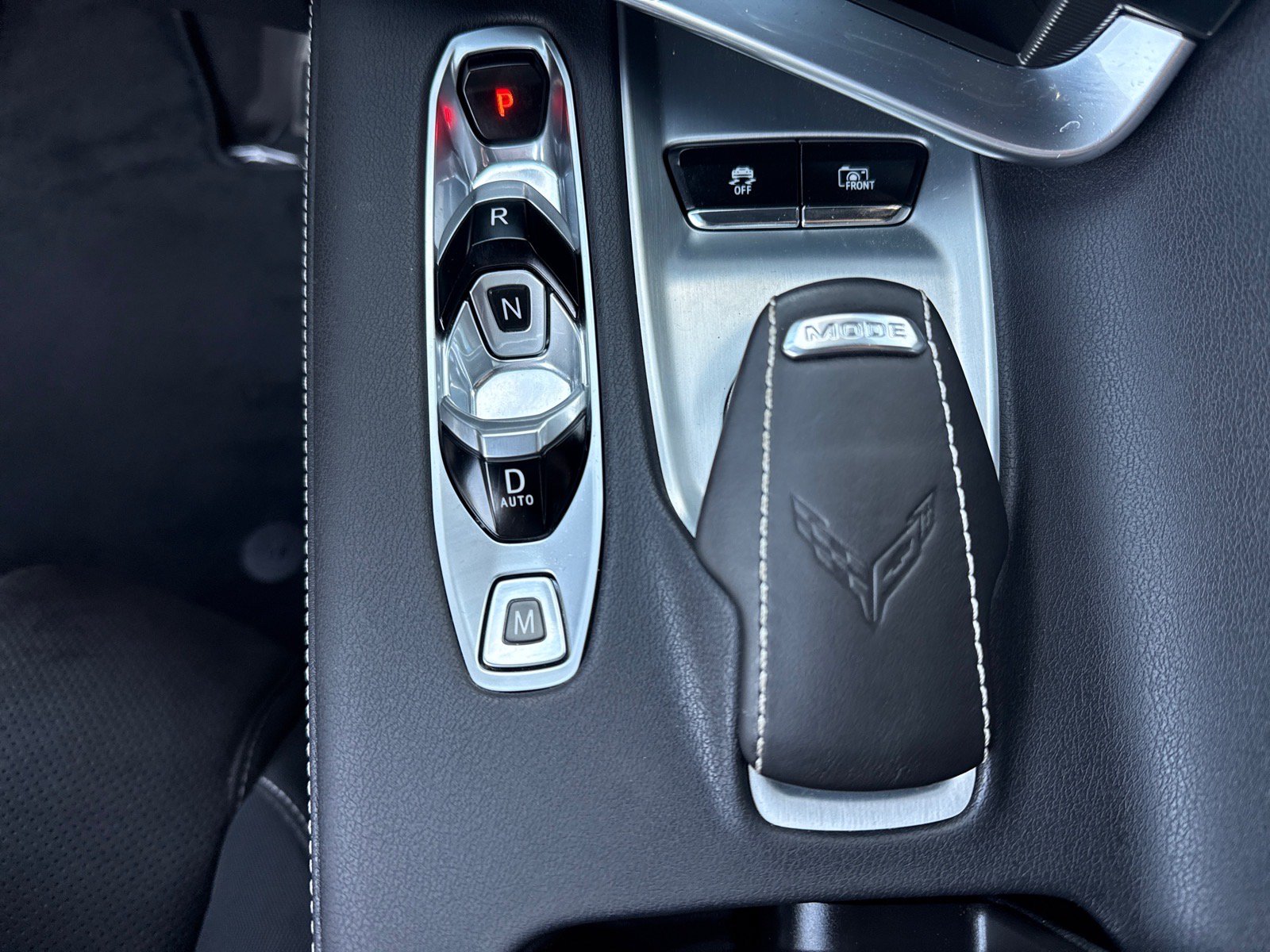 Used 2024 Chevrolet Corvette Stingray Preferred Cpe w/ Z51 Performance Package RWD image 13