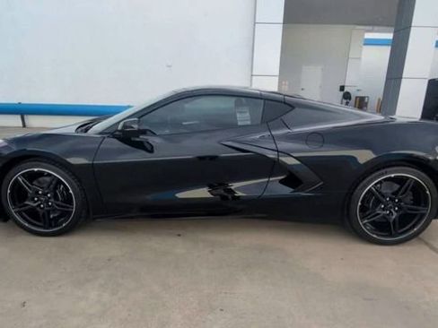 Used 2023 Chevrolet Corvette Stingray Preferred Cpe w/ Battery Protection Package RWD image 5