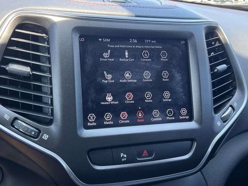 Used 2019 Jeep Cherokee Trailhawk w/ Cold Weather Group AWD/4WD image 23