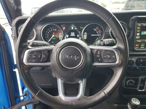 Used 2022 Jeep Wrangler Unlimited Sahara w/ Safety Group image 27