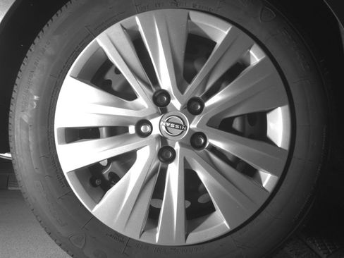 Used 2025 Nissan Sentra S FWD image 15