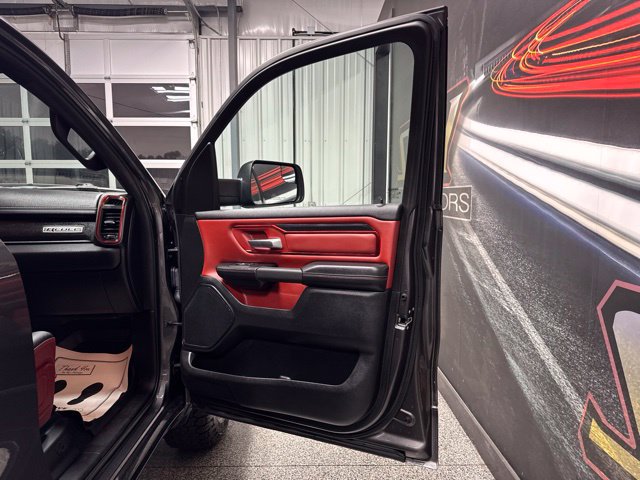 Used 2019 RAM 1500 Rebel AWD/4WD image 26
