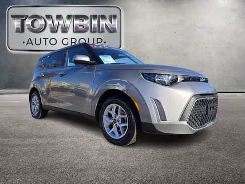 Certified 2024 Kia Soul LX w/ Option Group 015 image 2