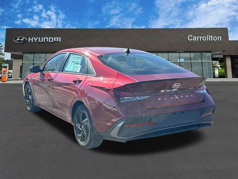 New 2026 Hyundai Elantra Sport image 7