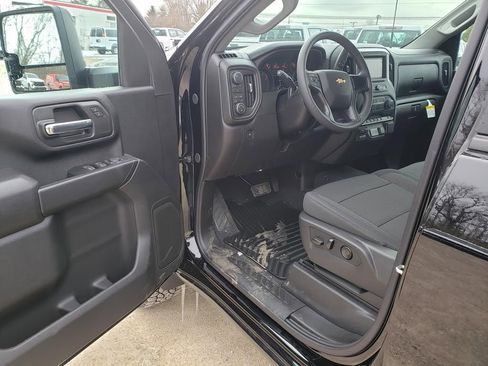 New 2026 Chevrolet Silverado 2500 Custom w/ Custom Value Package AWD/4WD image 10