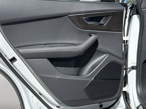 New 2026 Audi Q8 Premium Plus AWD/4WD image 16