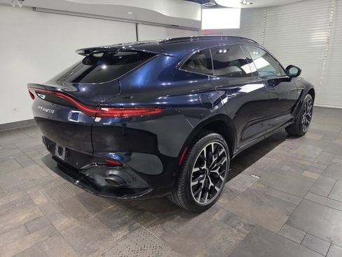 Used 2021 Aston Martin DBX image 30