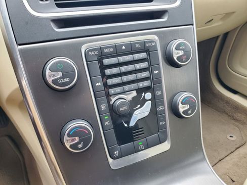 Used 2015 Volvo S60 T5 Premier image 23