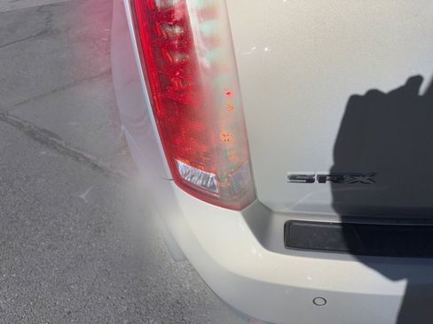 Used 2011 Cadillac SRX Performance image 8