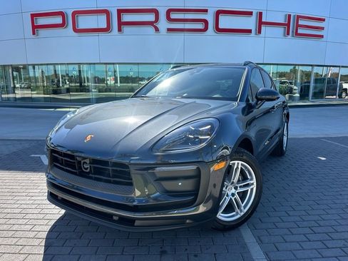 Used 2026 Porsche Macan AWD/4WD image 1