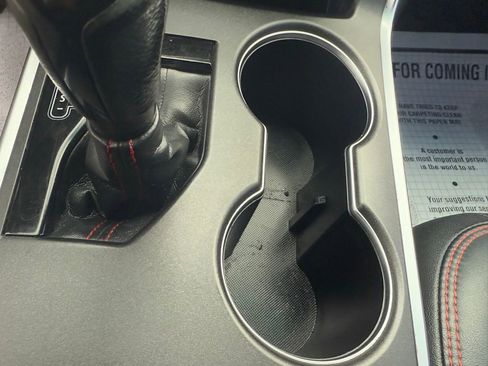 Used 2017 Toyota Camry SE image 15