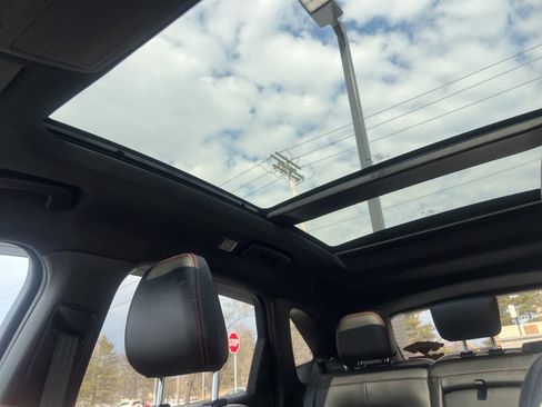 Used 2023 Ford Escape ST-Line Select w/ Tech Pack #2 image 7