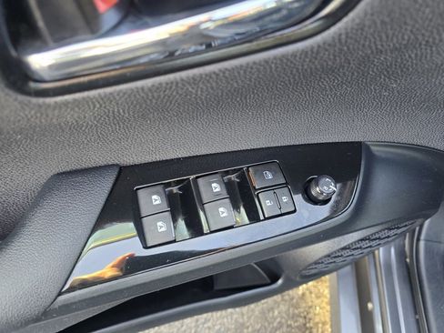 Certified 2016 Toyota Prius Two image 17