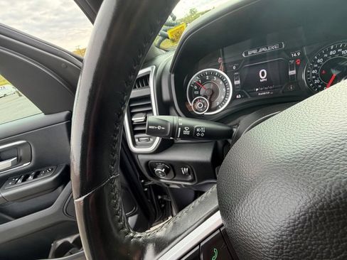 Used 2021 RAM 1500 Big Horn AWD/4WD image 39