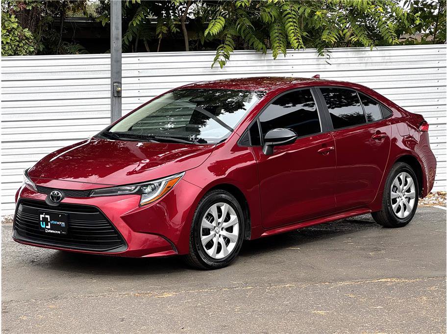 Used 2025 Toyota Corolla LE FWD image 8