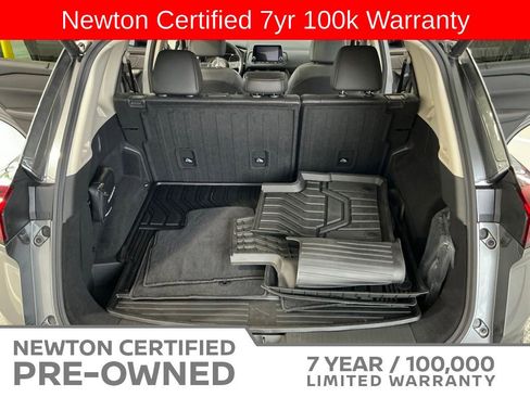 Used 2024 Nissan Rogue SV w/ SV Premium Package FWD image 18