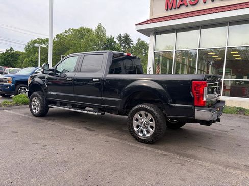 Used 2017 Ford F250 Lariat w/ Chrome Package AWD/4WD image 11