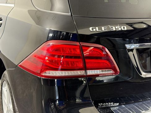 Used 2017 Mercedes-Benz GLE 350 w/ Premium 1 Package image 35