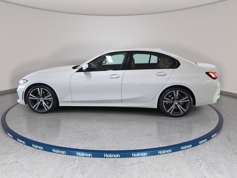 Used 2023 BMW 330i Sedan w/ Driving Assistance Package image 11