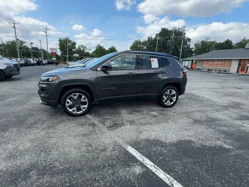 Used 2022 Jeep Compass Limited AWD/4WD image 8