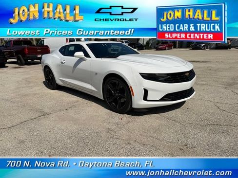 Used 2024 Chevrolet Camaro LT RWD image 1