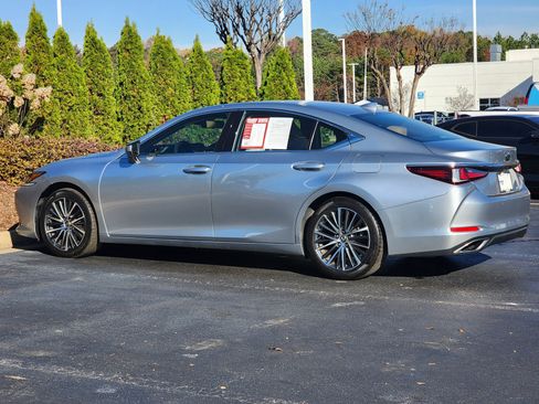 Used 2022 Lexus ES 350 w/ Premium Package image 9