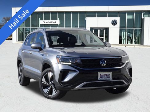 New 2024 Volkswagen Taos SE AWD/4WD image 1