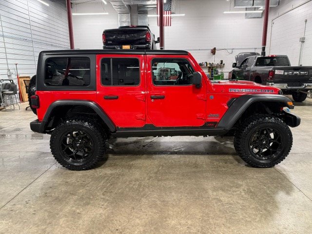Used 2024 Jeep Wrangler Unlimited Rubicon 4xe w/ Technology Group AWD/4WD image 5