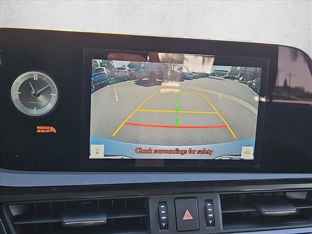 Used 2024 Lexus ES 350 w/ Accessory Package (Z2) FWD image 11