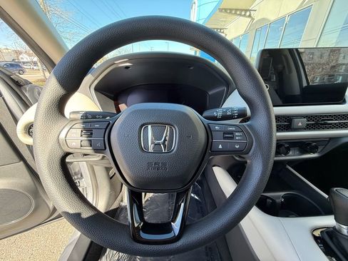New 2026 Honda HR-V LX image 17
