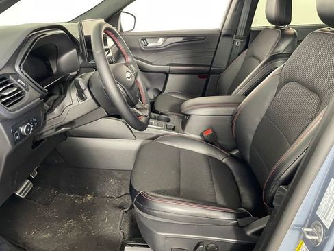 Used 2024 Ford Escape ST-Line Elite AWD/4WD image 2