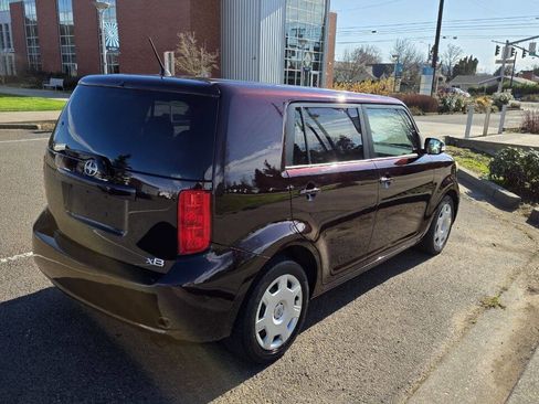 Used 2008 Scion xB image 5