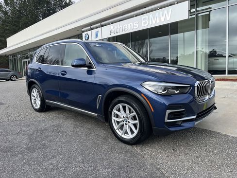 Certified 2022 BMW X5 sDrive40i w/ Premium Package image 2
