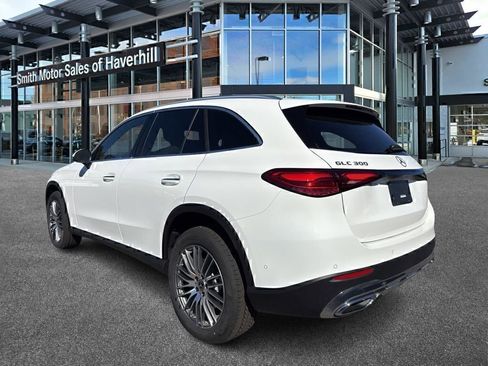 Certified 2026 Mercedes-Benz GLC 300 4MATIC image 5