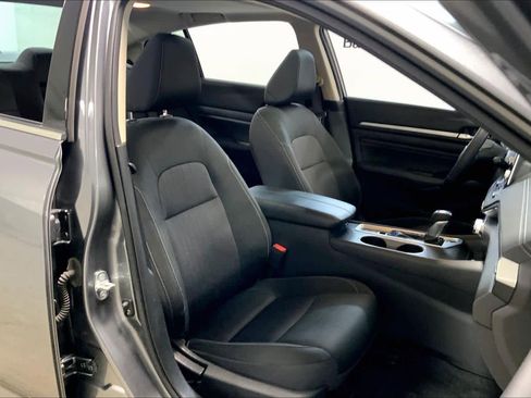 Used 2019 Nissan Altima 2.5 SV image 8