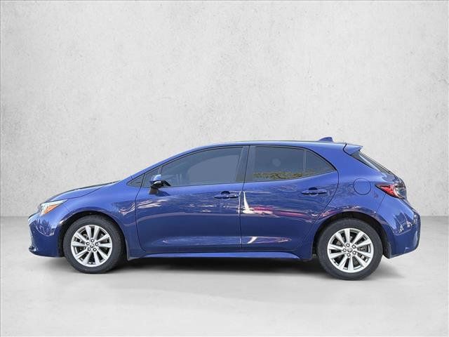 Used 2025 Toyota Corolla SE w/ SE Package FWD image 8
