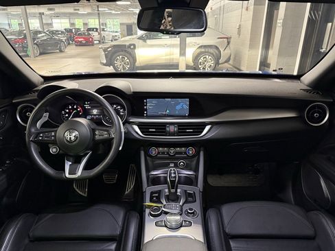 Used 2021 Alfa Romeo Stelvio Ti Sport image 18