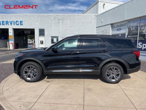 New 2025 Ford Explorer Active w/ Active Comfort Package image 22