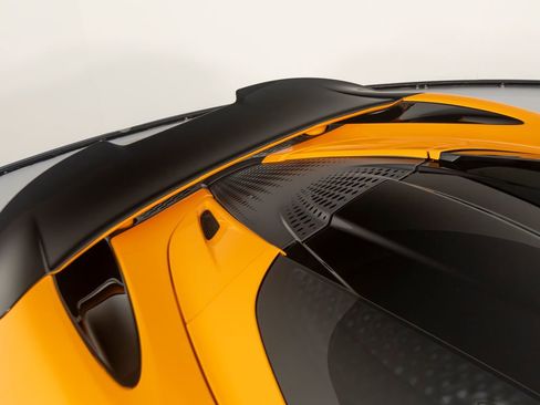 Used 2024 McLaren 750S Spider RWD image 42