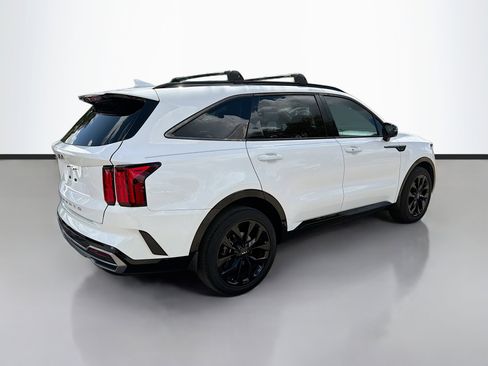 Used 2022 Kia Sorento SX image 3