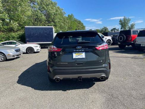 Certified 2024 Ford Edge Titanium w/ Class II Trailer Tow Package image 5