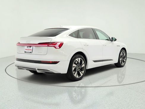 Used 2022 Audi e-tron Premium AWD/4WD image 5