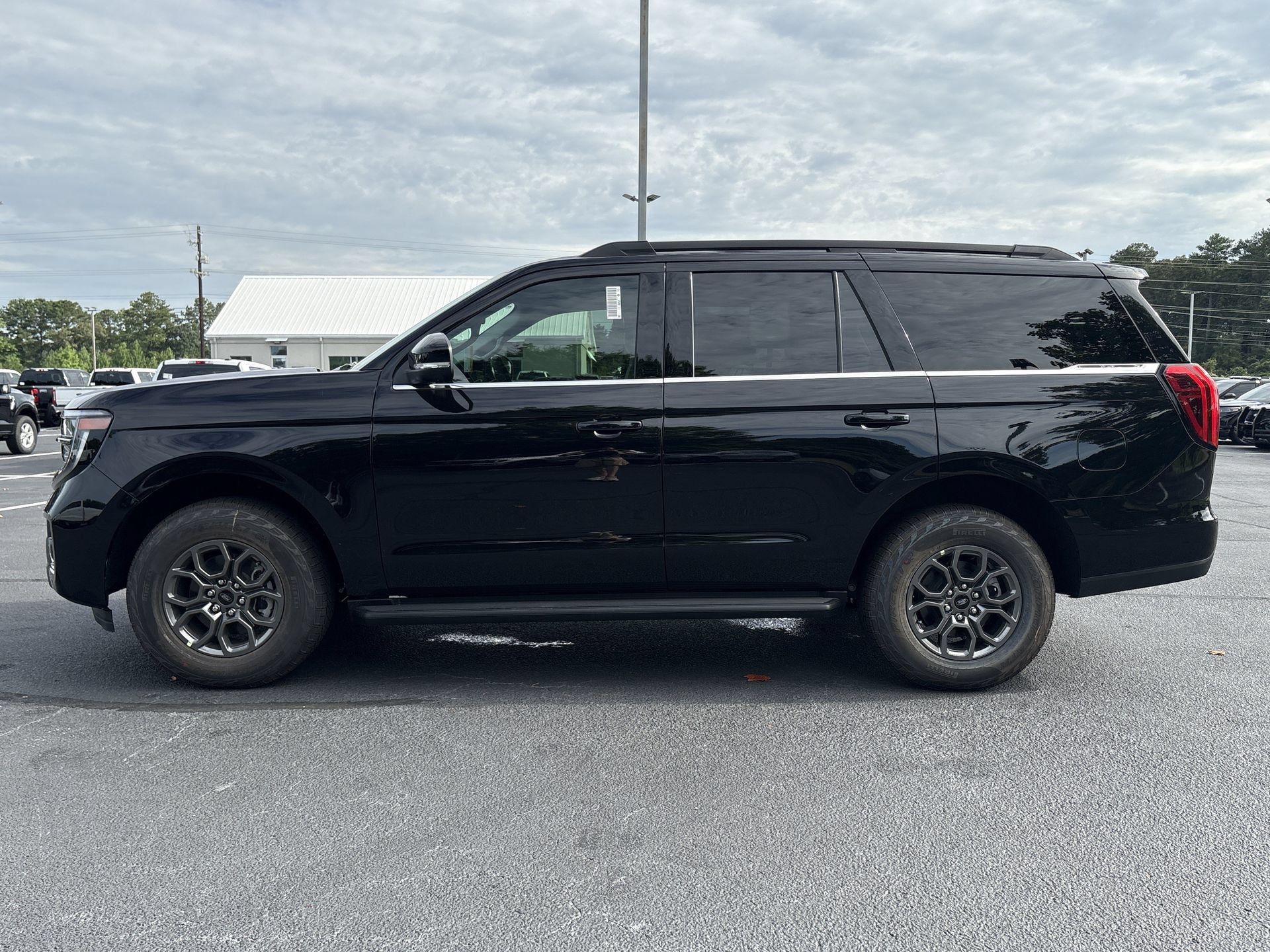 New 2027 Ford Expedition Active RWD image 19