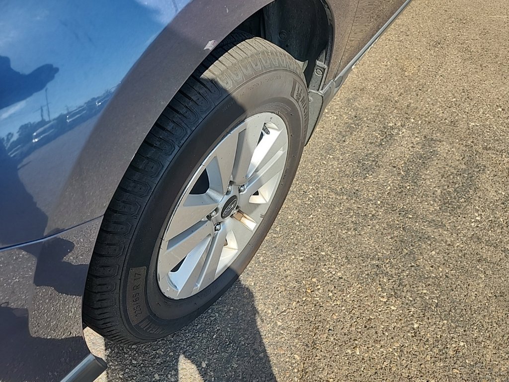 Used 2016 Subaru Outback 2.5i Premium AWD/4WD image 8