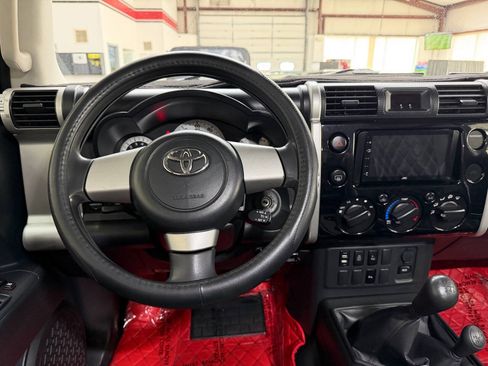 Used 2007 Toyota FJ Cruiser 4WD image 21