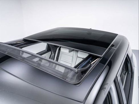 New 2026 Land Rover Range Rover Evoque S image 13