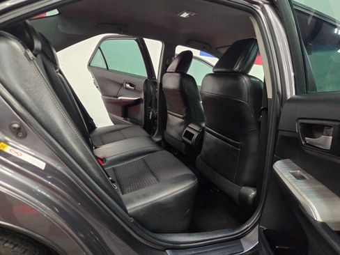 Used 2014 Toyota Camry SE FWD image 10